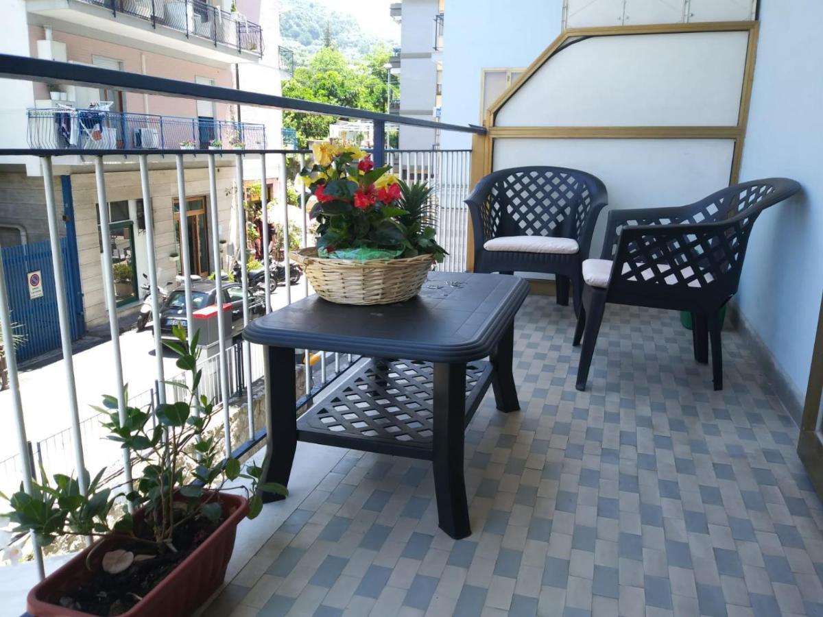 Bed and Breakfast Casa Rosetta Сорренто Екстер'єр фото